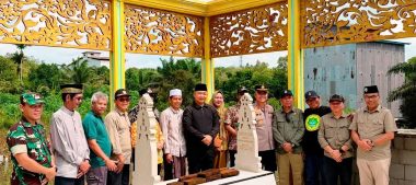 Menapak Jejak Sejarah di Bumi Manis Mata: Bupati Ketapang Ziarah ke Makam Ratu Elok