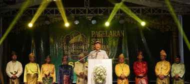 Bupati Ketapang Resmi Buka Pagelaran Seni Budaya Melayu di Manis Mata