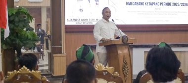 Buka KONFERCAB XVI dan MUSKOHCAB X HMI Ketapang, Bupati Dorong Mahasiswa Jadi Agen Perubahan dan Peduli Karhutla