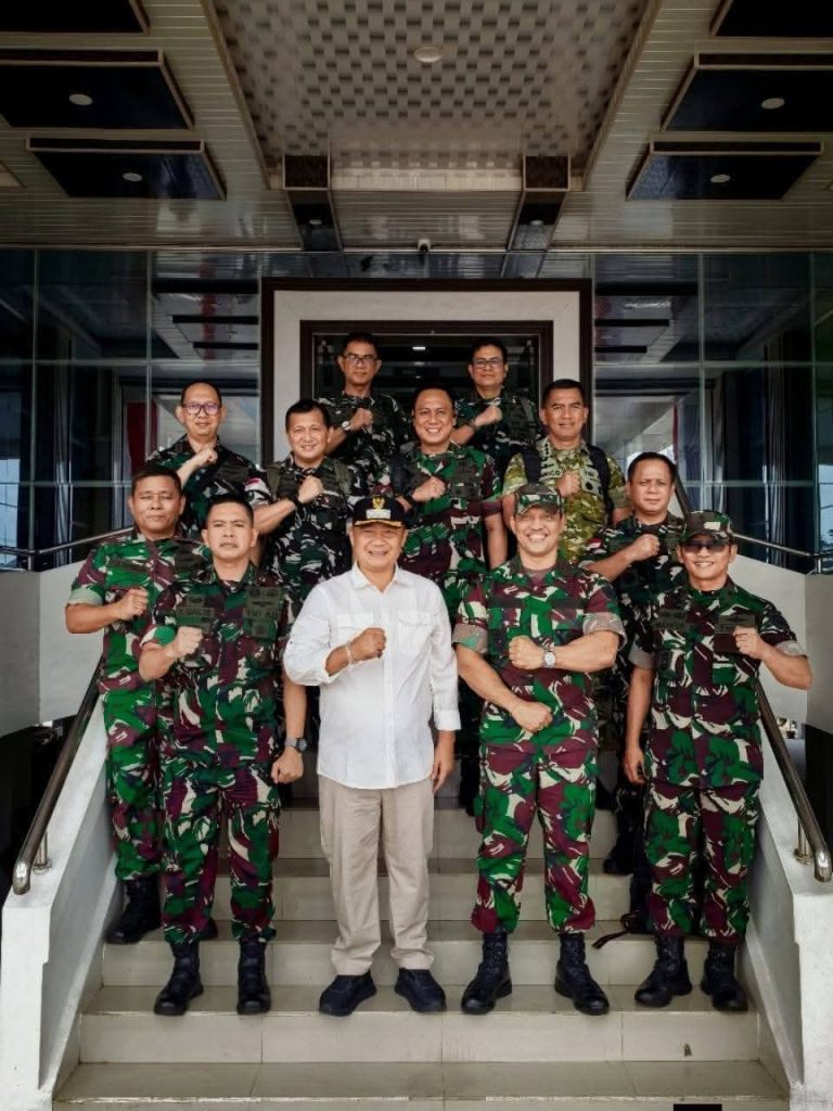 PEMKAB KETAPANG DAN TIM SUPERVISI MABES TNI PERKUAT PENANGANAN KARHUTLA