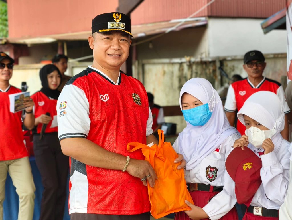 BUKAN SEKADAR PAKET BELAJAR, BUPATI KETAPANG DORONG KOLABORASI BANGUN MASA DEPAN ANAK SANDAI